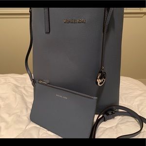 Michael Kors Hayley Large Top-Zip Leather Tote